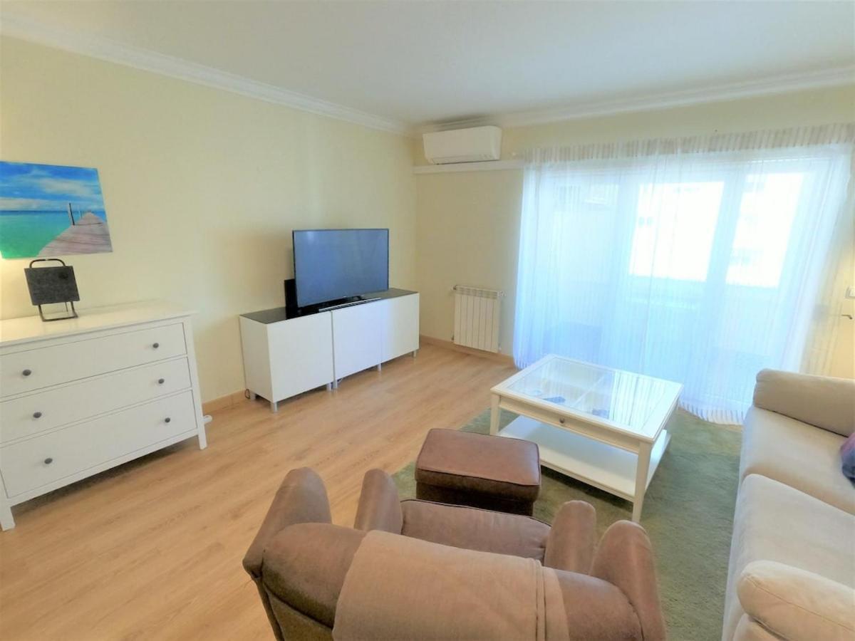 Carnaxide Modern T1 Apartment W Balcony In Carnaxide Oeiras Lisbon Bagian luar foto