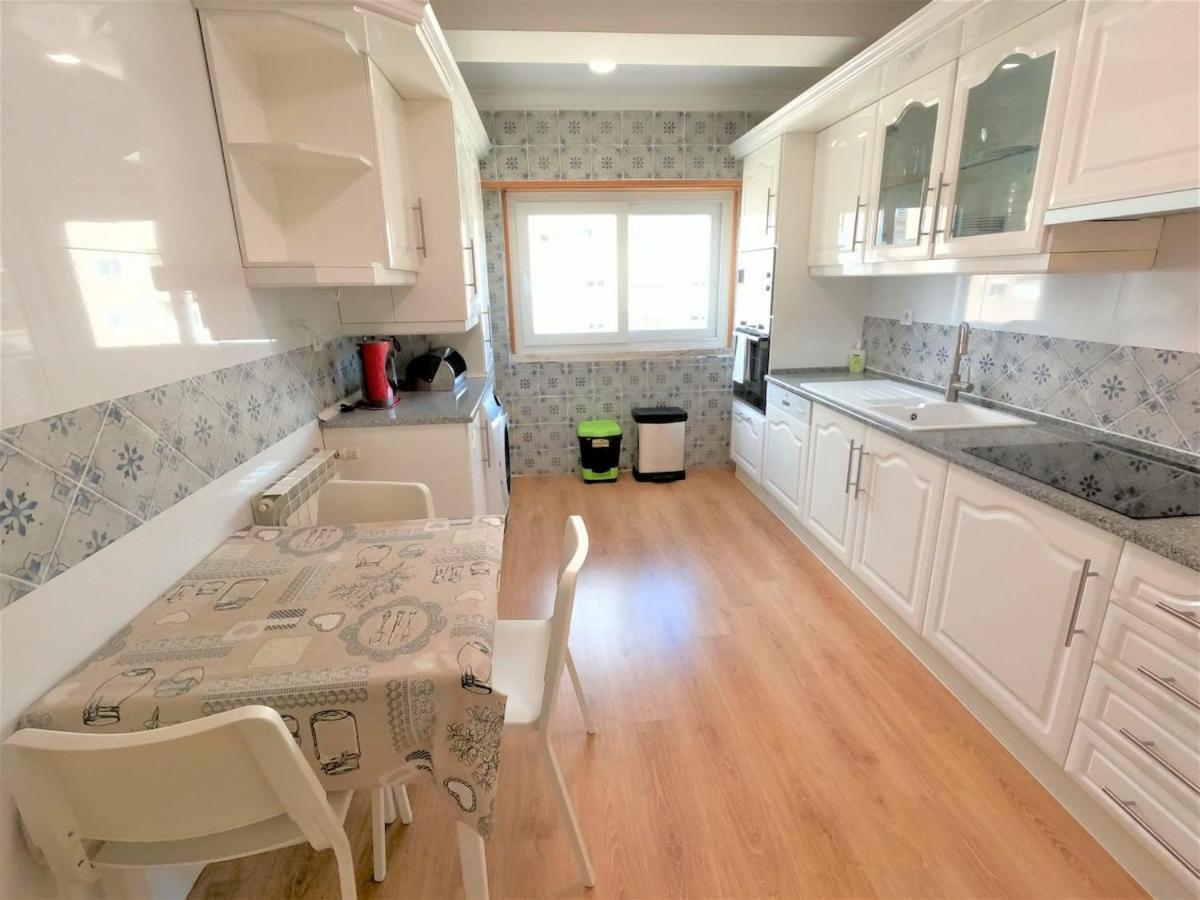 Carnaxide Modern T1 Apartment W Balcony In Carnaxide Oeiras Lisbon Bagian luar foto