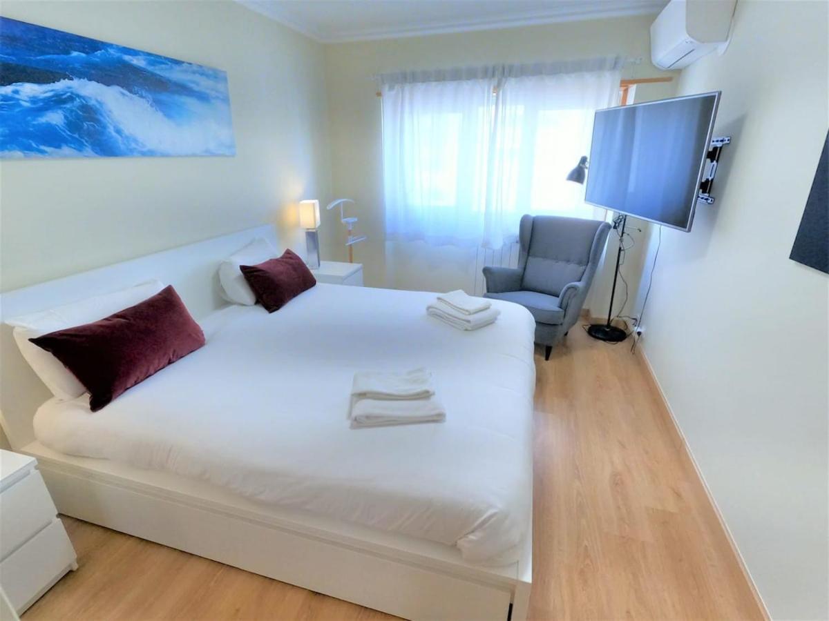 Carnaxide Modern T1 Apartment W Balcony In Carnaxide Oeiras Lisbon Bagian luar foto